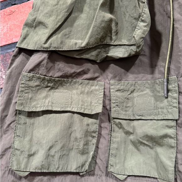 Kody Phillips Cargo Shorts - Size small - Picture 9 of 9